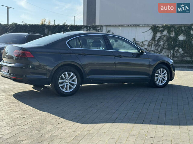 Серый Фольксваген Пассат, объемом двигателя 2 л и пробегом 181 тыс. км за 24900 $, фото 23 на Automoto.ua