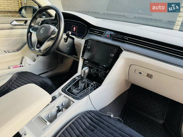 Сірий Фольксваген Пассат, об'ємом двигуна 1.97 л та пробігом 150 тис. км за 26300 $, фото 4 на Automoto.ua