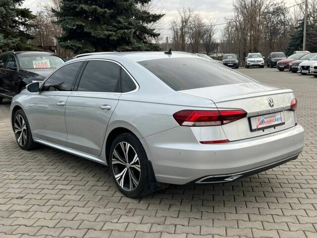 Серый Фольксваген Пассат, объемом двигателя 2 л и пробегом 140 тыс. км за 20400 $, фото 4 на Automoto.ua