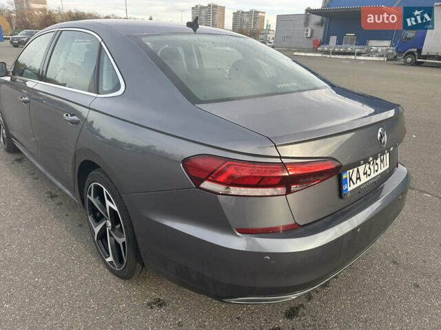 Фольксваген Пассат 2020 в Киеве на Automoto.ua Серый Фольксваген Пассат, объемом двигателя 2 л и пробегом 129 тыс. км за 17999 $, фото 6 на Automoto.ua
