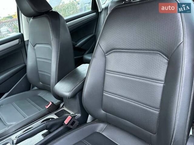 Серый Фольксваген Пассат, объемом двигателя 2 л и пробегом 173 тыс. км за 11999 $, фото 17 на Automoto.ua