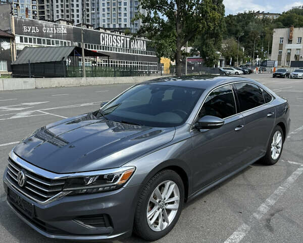Серый Фольксваген Пассат, объемом двигателя 1.98 л и пробегом 79 тыс. км за 18850 $, фото 2 на Automoto.ua