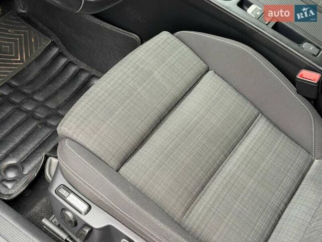 Серый Фольксваген Пассат, объемом двигателя 1.97 л и пробегом 207 тыс. км за 24000 $, фото 75 на Automoto.ua