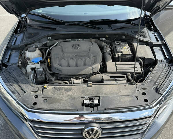 Серый Фольксваген Пассат, объемом двигателя 1.98 л и пробегом 79 тыс. км за 18850 $, фото 7 на Automoto.ua