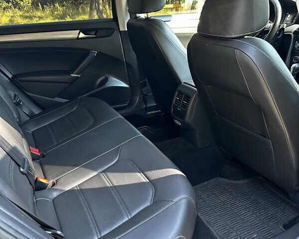 Серый Фольксваген Пассат, объемом двигателя 1.98 л и пробегом 107 тыс. км за 18900 $, фото 18 на Automoto.ua