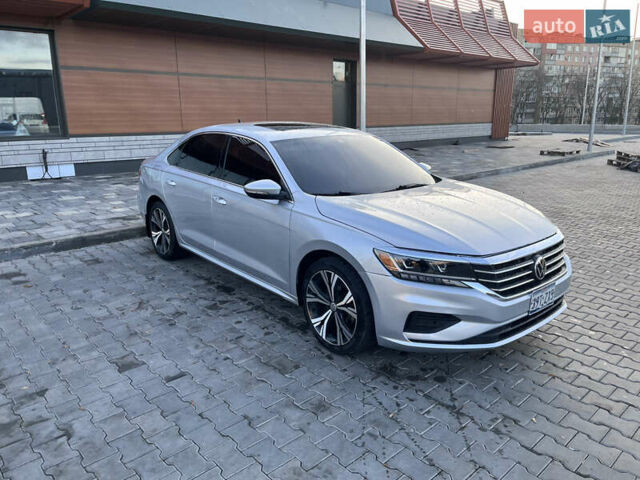 Серый Фольксваген Пассат, объемом двигателя 2 л и пробегом 139 тыс. км за 20000 $, фото 1 на Automoto.ua