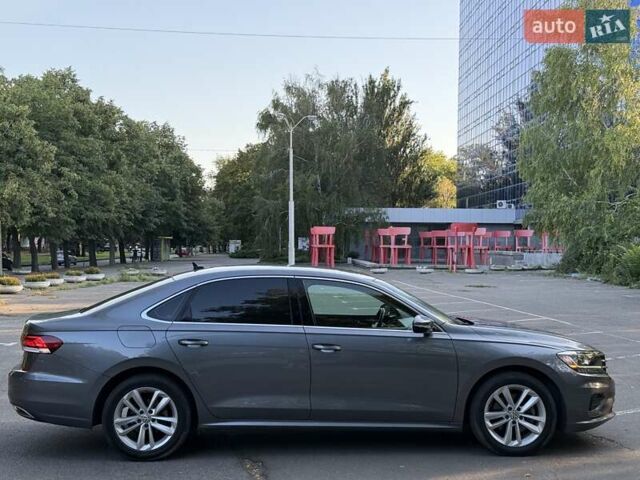 Сірий Фольксваген Пассат, об'ємом двигуна 2 л та пробігом 119 тис. км за 16300 $, фото 20 на Automoto.ua
