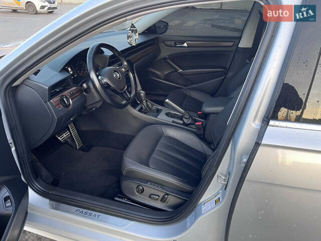 Серый Фольксваген Пассат, объемом двигателя 2 л и пробегом 139 тыс. км за 20000 $, фото 7 на Automoto.ua