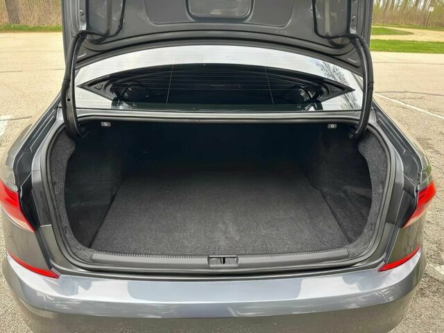 Сірий Фольксваген Пассат, об'ємом двигуна 2 л та пробігом 38 тис. км за 5400 $, фото 14 на Automoto.ua