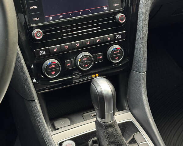 Фольксваген Пассат 2020 в Одессе на Automoto.ua Серый Фольксваген Пассат, объемом двигателя 1.98 л и пробегом 110 тыс. км за 17700 $, фото 14 на Automoto.ua