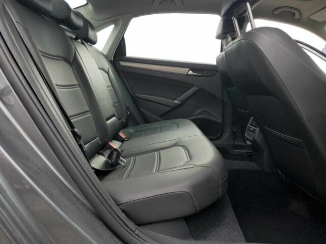 Серый Фольксваген Пассат, объемом двигателя 2 л и пробегом 51 тыс. км за 2500 $, фото 6 на Automoto.ua