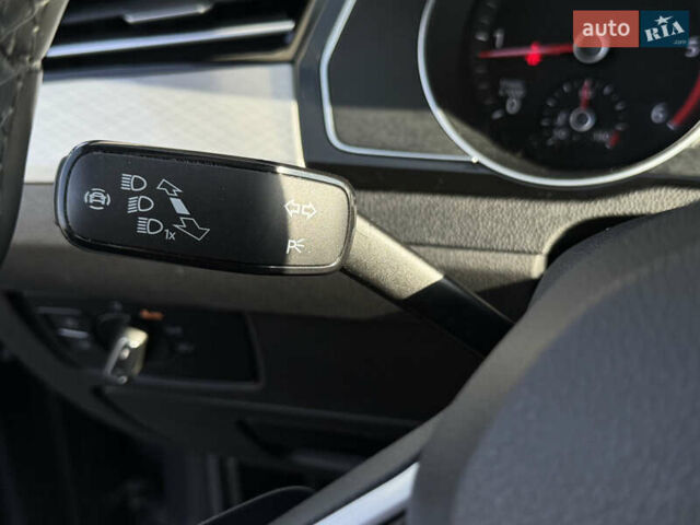 Серый Фольксваген Пассат, объемом двигателя 2 л и пробегом 181 тыс. км за 24900 $, фото 54 на Automoto.ua