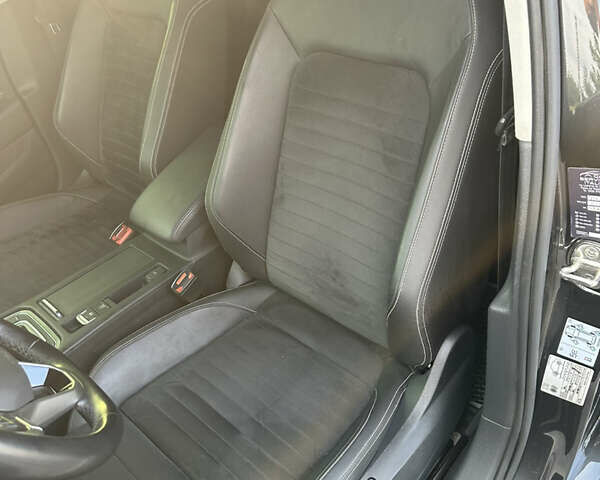 Серый Фольксваген Пассат, объемом двигателя 1.97 л и пробегом 150 тыс. км за 23500 $, фото 16 на Automoto.ua