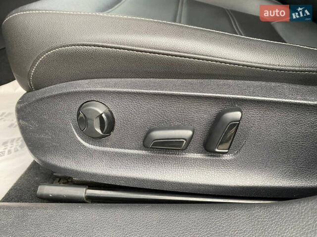 Серый Фольксваген Пассат, объемом двигателя 1.98 л и пробегом 119 тыс. км за 15500 $, фото 14 на Automoto.ua