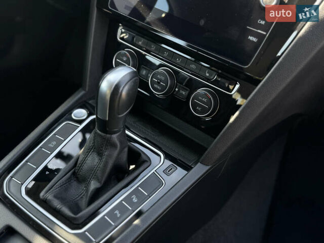 Серый Фольксваген Пассат, объемом двигателя 2 л и пробегом 181 тыс. км за 24900 $, фото 41 на Automoto.ua