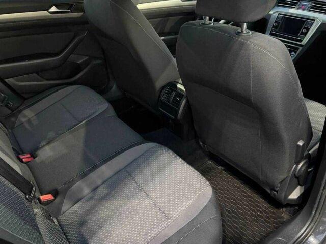 Сірий Фольксваген Пассат, об'ємом двигуна 2 л та пробігом 75 тис. км за 14300 $, фото 15 на Automoto.ua