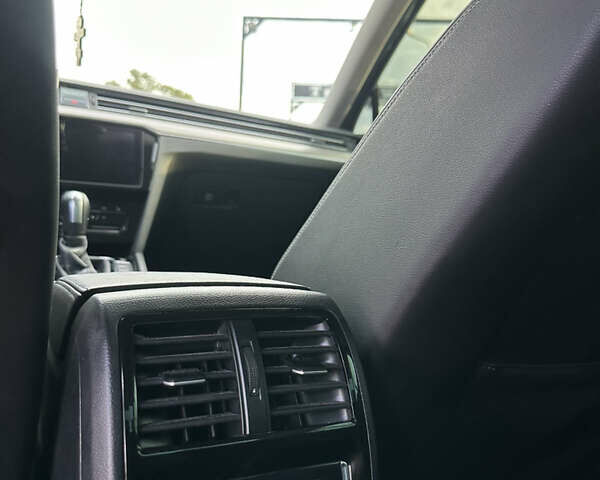 Серый Фольксваген Пассат, объемом двигателя 1.97 л и пробегом 150 тыс. км за 23500 $, фото 25 на Automoto.ua