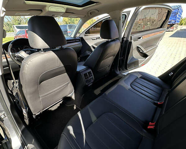 Серый Фольксваген Пассат, объемом двигателя 2 л и пробегом 74 тыс. км за 19800 $, фото 7 на Automoto.ua