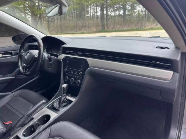 Серый Фольксваген Пассат, объемом двигателя 2 л и пробегом 40 тыс. км за 2800 $, фото 11 на Automoto.ua