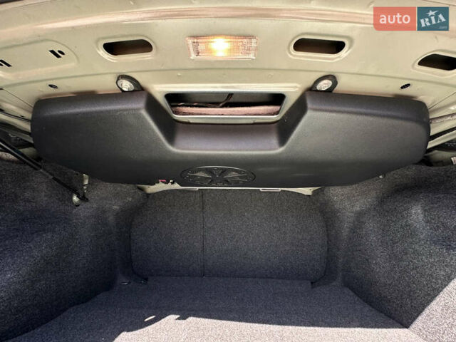 Серый Фольксваген Пассат, объемом двигателя 2 л и пробегом 74 тыс. км за 19800 $, фото 23 на Automoto.ua