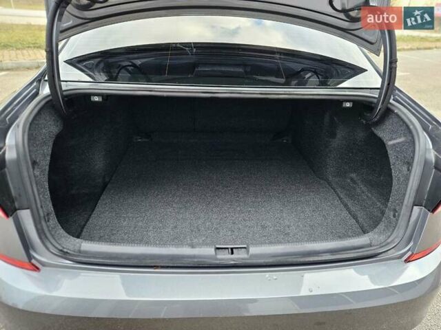 Сірий Фольксваген Пассат, об'ємом двигуна 1.98 л та пробігом 160 тис. км за 16280 $, фото 15 на Automoto.ua