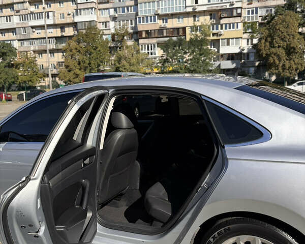 Сірий Фольксваген Пассат, об'ємом двигуна 2 л та пробігом 128 тис. км за 20900 $, фото 13 на Automoto.ua