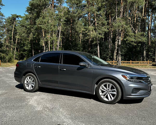 Серый Фольксваген Пассат, объемом двигателя 1.98 л и пробегом 107 тыс. км за 18900 $, фото 4 на Automoto.ua