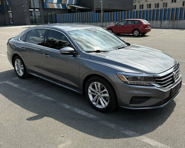 Серый Фольксваген Пассат, объемом двигателя 1.98 л и пробегом 79 тыс. км за 18850 $, фото 1 на Automoto.ua