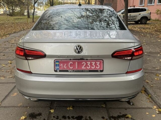 Серый Фольксваген Пассат, объемом двигателя 0 л и пробегом 111 тыс. км за 16999 $, фото 3 на Automoto.ua