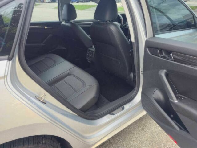 Серый Фольксваген Пассат, объемом двигателя 2 л и пробегом 45 тыс. км за 7800 $, фото 11 на Automoto.ua