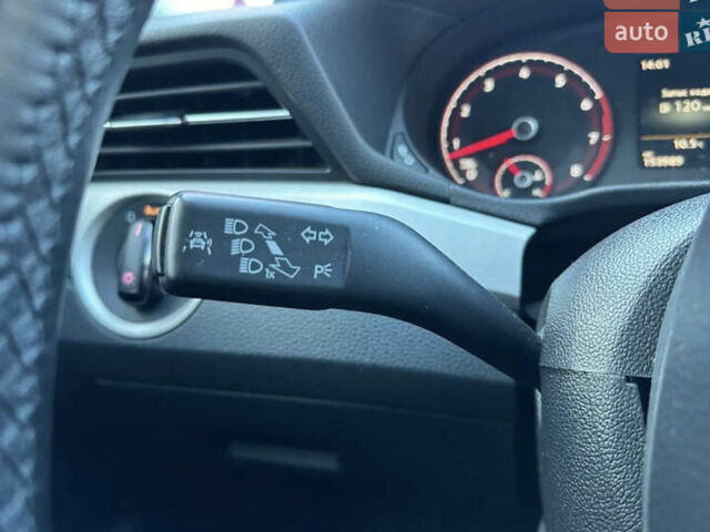 Серый Фольксваген Пассат, объемом двигателя 2 л и пробегом 155 тыс. км за 14999 $, фото 16 на Automoto.ua