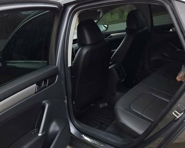 Сірий Фольксваген Пассат, об'ємом двигуна 2 л та пробігом 148 тис. км за 20500 $, фото 10 на Automoto.ua