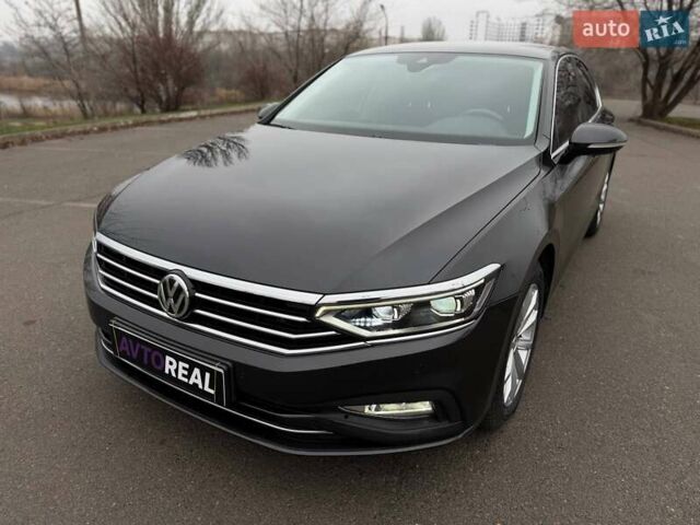 Серый Фольксваген Пассат, объемом двигателя 1.97 л и пробегом 207 тыс. км за 24000 $, фото 23 на Automoto.ua