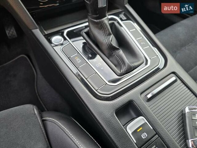 Серый Фольксваген Пассат, объемом двигателя 2 л и пробегом 198 тыс. км за 23999 $, фото 34 на Automoto.ua