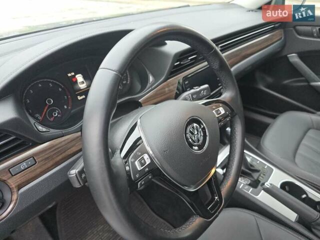 Серый Фольксваген Пассат, объемом двигателя 2 л и пробегом 92 тыс. км за 18890 $, фото 9 на Automoto.ua