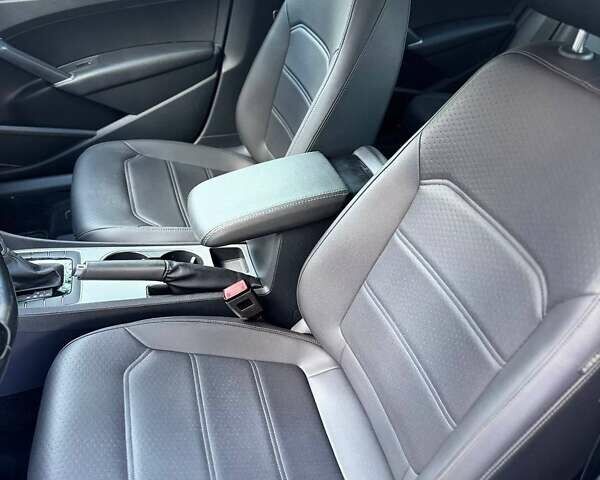 Серый Фольксваген Пассат, объемом двигателя 1.98 л и пробегом 89 тыс. км за 18700 $, фото 4 на Automoto.ua