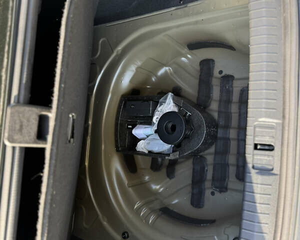 Серый Фольксваген Пассат, объемом двигателя 2 л и пробегом 181 тыс. км за 24900 $, фото 33 на Automoto.ua