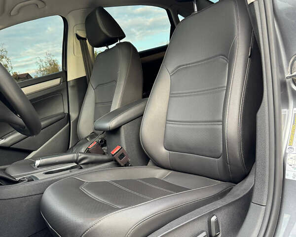 Фольксваген Пассат 2020 в Одессе на Automoto.ua Серый Фольксваген Пассат, объемом двигателя 1.98 л и пробегом 110 тыс. км за 17700 $, фото 8 на Automoto.ua