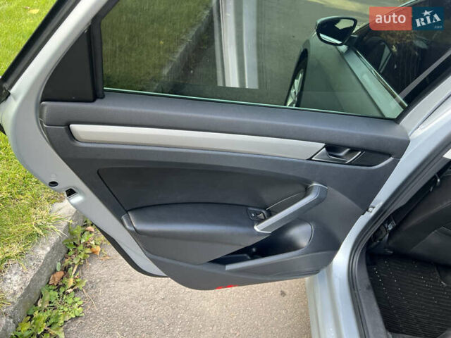 Сірий Фольксваген Пассат, об'ємом двигуна 2 л та пробігом 49 тис. км за 18800 $, фото 19 на Automoto.ua