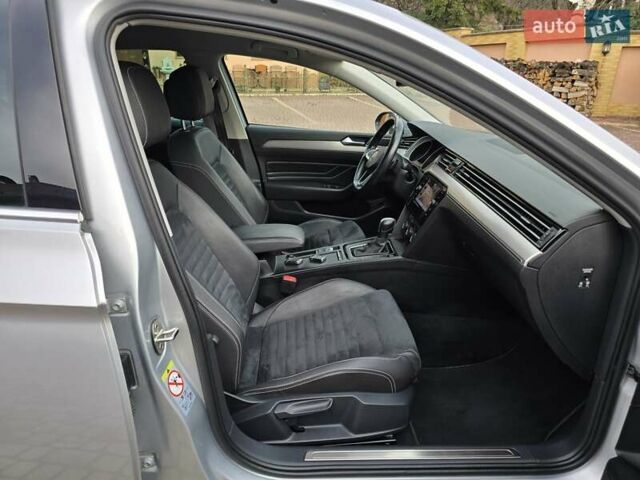 Серый Фольксваген Пассат, объемом двигателя 2 л и пробегом 198 тыс. км за 23999 $, фото 43 на Automoto.ua