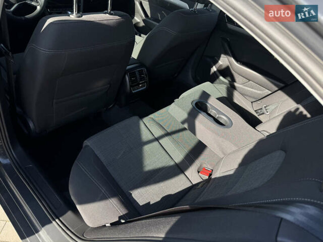 Серый Фольксваген Пассат, объемом двигателя 2 л и пробегом 181 тыс. км за 24900 $, фото 52 на Automoto.ua