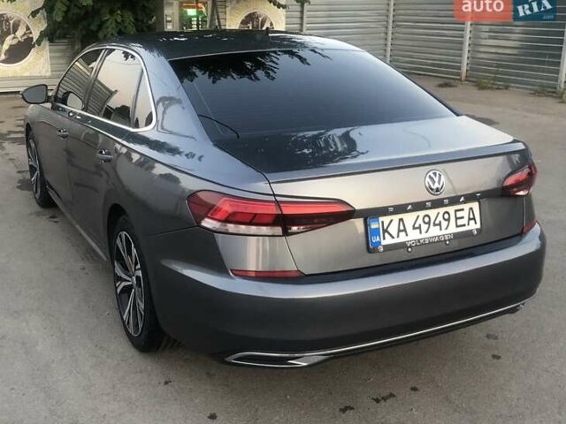 Серый Фольксваген Пассат, объемом двигателя 2 л и пробегом 121 тыс. км за 21500 $, фото 3 на Automoto.ua