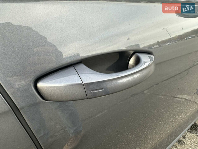 Фольксваген Пассат 2020 в Киеве на Automoto.ua Серый Фольксваген Пассат, объемом двигателя 2 л и пробегом 129 тыс. км за 17999 $, фото 17 на Automoto.ua