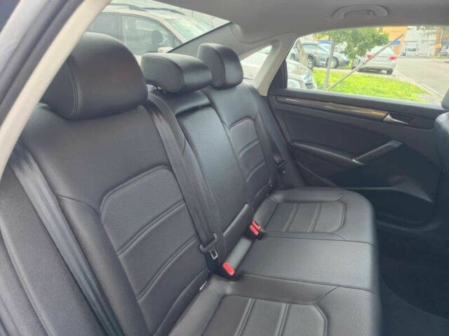 Серый Фольксваген Пассат, объемом двигателя 2 л и пробегом 45 тыс. км за 7800 $, фото 12 на Automoto.ua