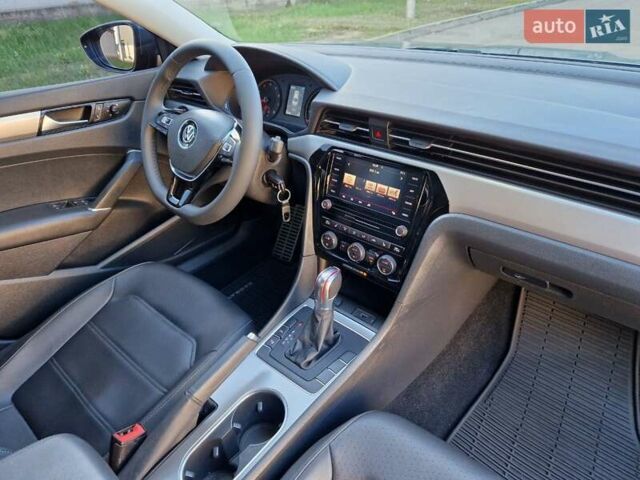 Серый Фольксваген Пассат, объемом двигателя 1.98 л и пробегом 15 тыс. км за 20999 $, фото 57 на Automoto.ua