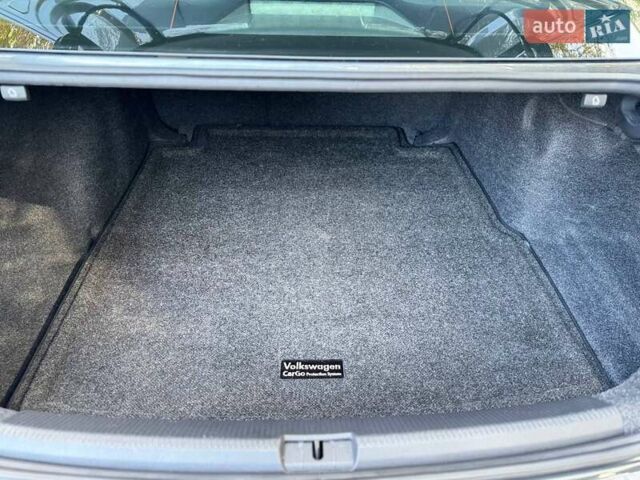 Серый Фольксваген Пассат, объемом двигателя 1.98 л и пробегом 89 тыс. км за 18700 $, фото 16 на Automoto.ua