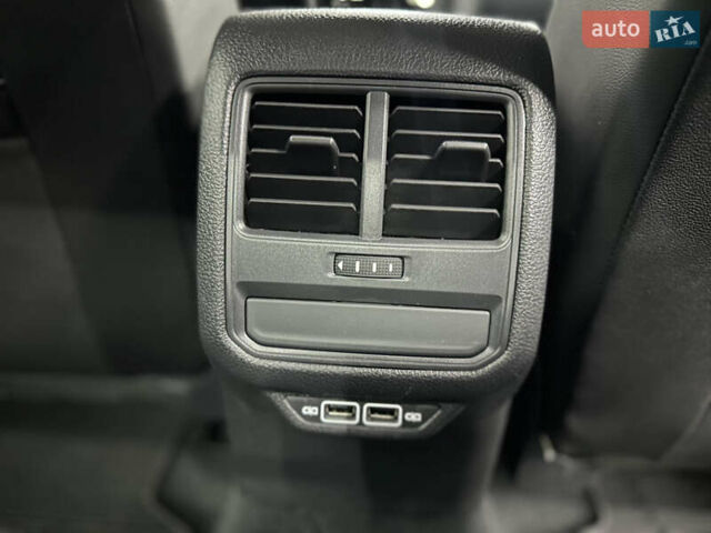 Серый Фольксваген Пассат, объемом двигателя 1.98 л и пробегом 84 тыс. км за 19999 $, фото 13 на Automoto.ua