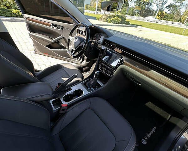 Серый Фольксваген Пассат, объемом двигателя 2 л и пробегом 74 тыс. км за 19800 $, фото 9 на Automoto.ua