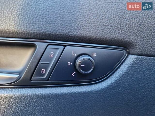 Серый Фольксваген Пассат, объемом двигателя 1.98 л и пробегом 15 тыс. км за 20999 $, фото 48 на Automoto.ua