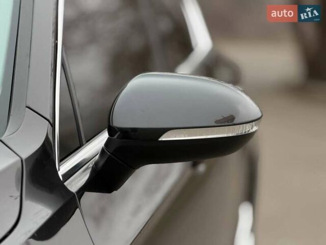 Серый Фольксваген Пассат, объемом двигателя 1.97 л и пробегом 207 тыс. км за 24000 $, фото 12 на Automoto.ua